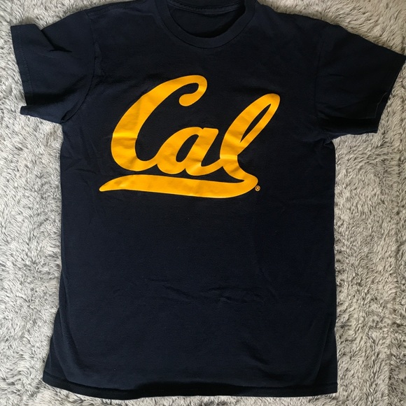 Tops - 🌻 Cal UC Berkeley TShirt